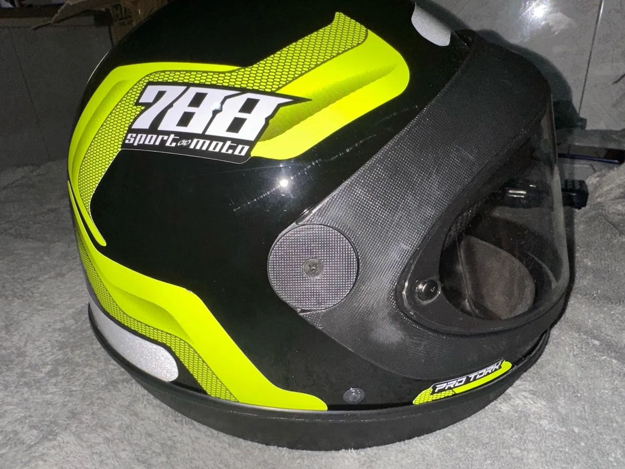 Capacetes novos! Preco de ocasião tanto aberto vomo fechados 165,00