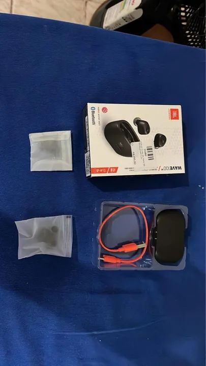 Fone de Ouvido JBL Wave 100TWS - Semi novo 
