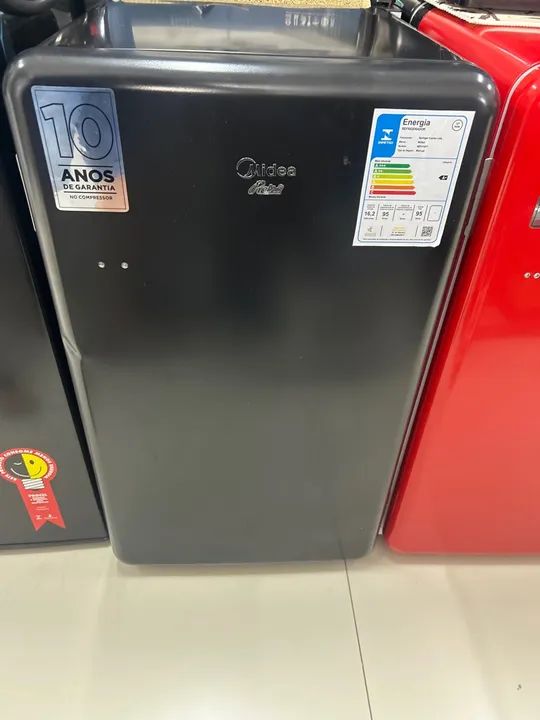 Frigobar retrô 95L só 890,00