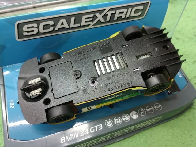 Carro de autorama BMW Z4 Gt3 Scalextric - Foto 4