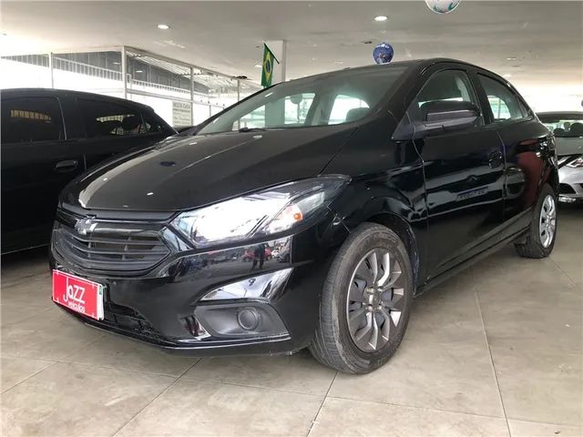 A Gazeta  Chevrolet Joy na versão Black é o mais equipado do hatch