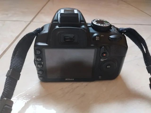 Nikon D3100 - Foto 2