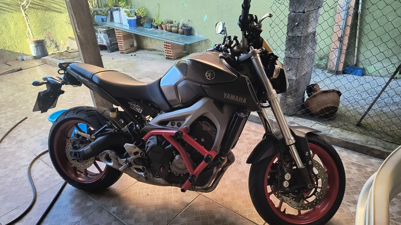 Yamaha MT-09 2016 - Impecável!