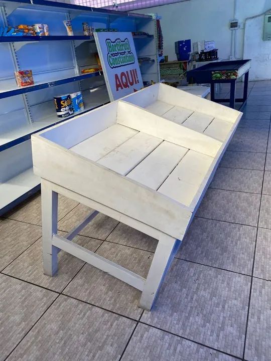 Bancada expositor branca para comércio - Foto 2