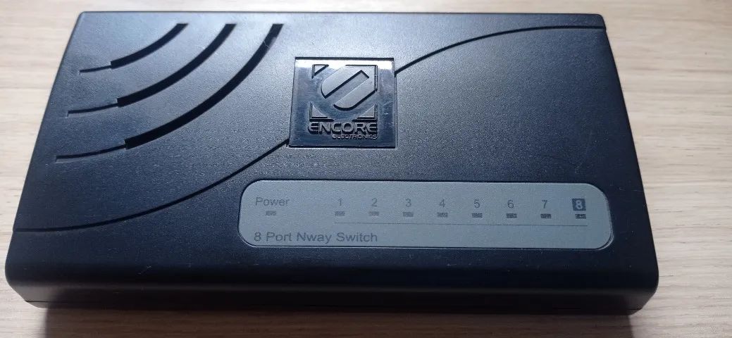 Switch Encore 100Mbps - Foto 2