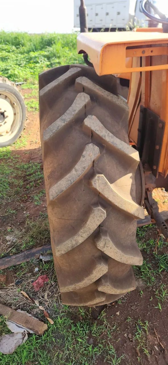 Vendo Trator/ Grade / Plantadeira  - Foto 3