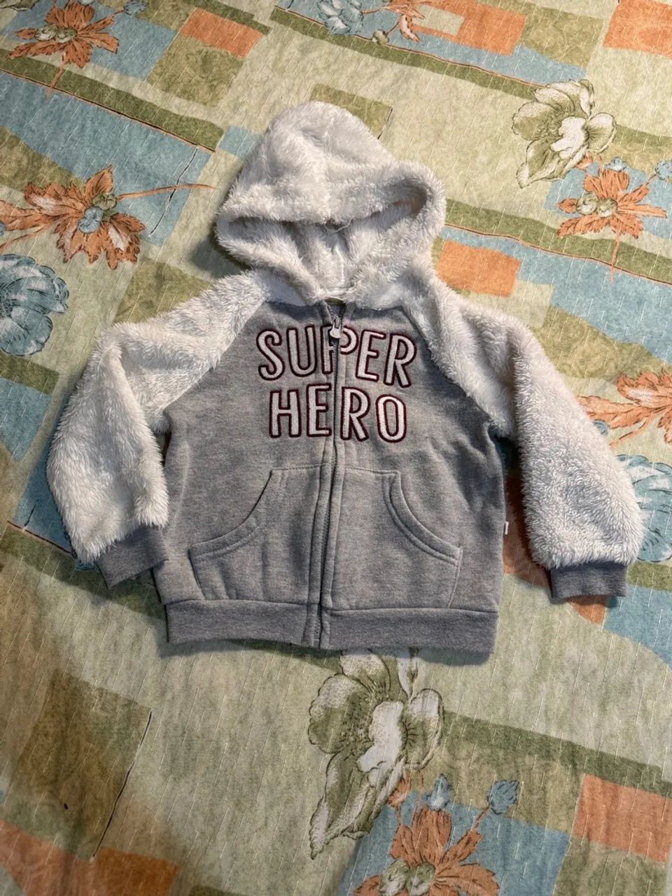 Casaco Super Heroi com Capuz 
