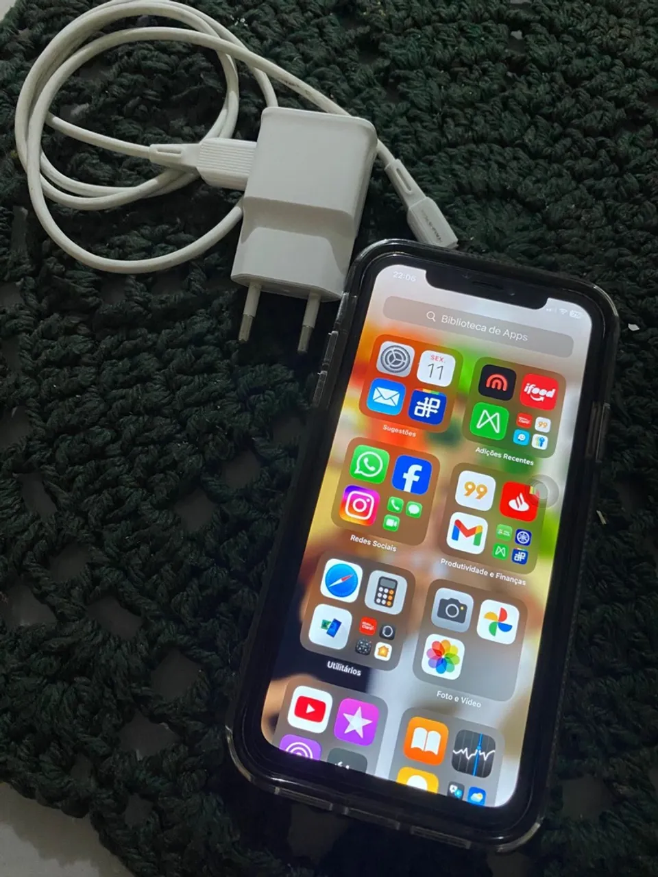 iPhone XR branco 128gb