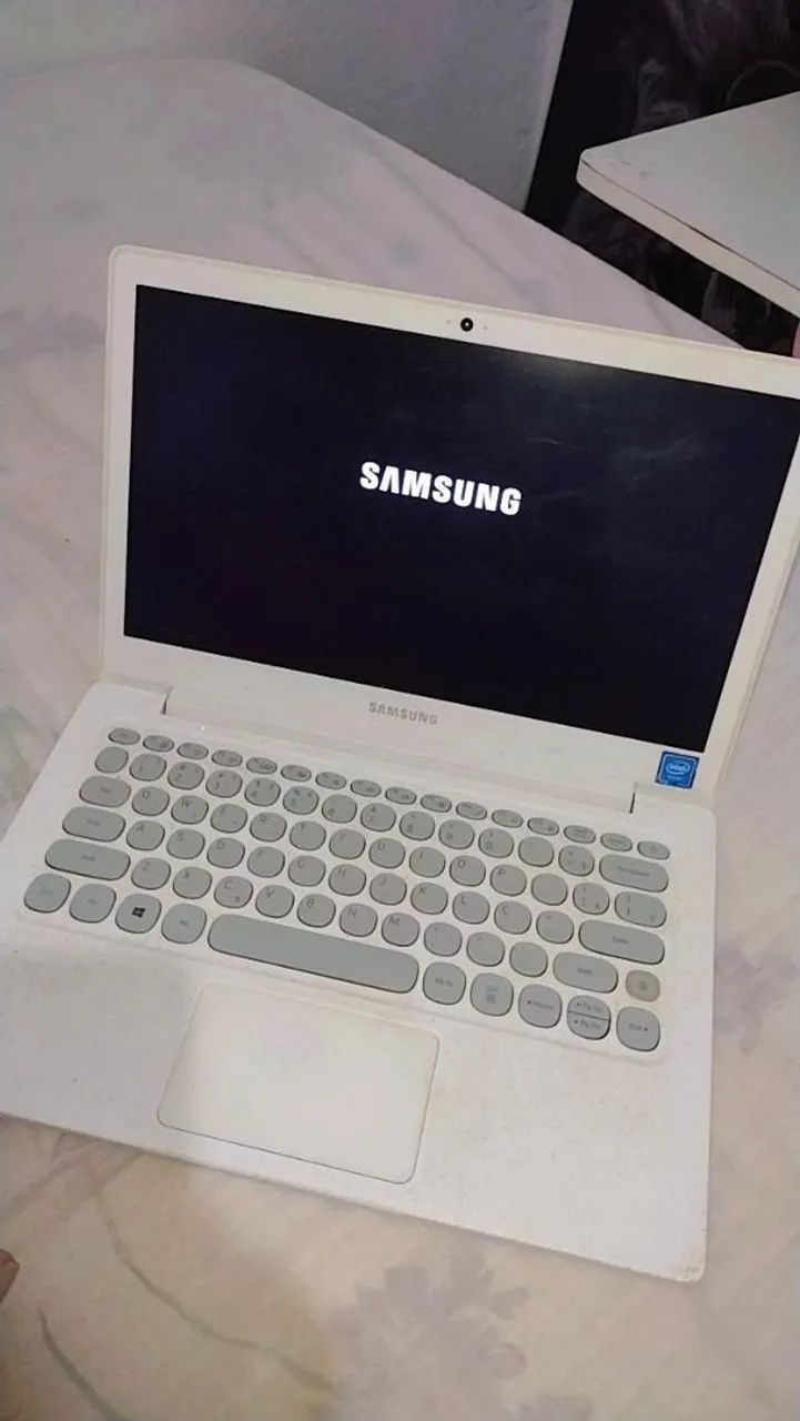 Vendo Notebook Samsung 