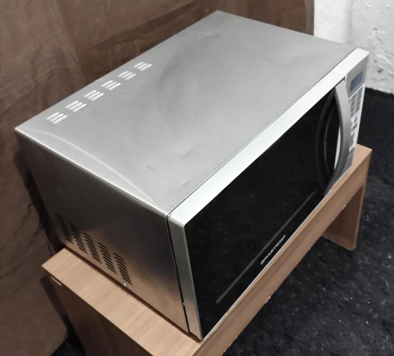 Micro-ondas Brastemp de inox em ótimo estado(garantia e entrega grátis) - Foto 2