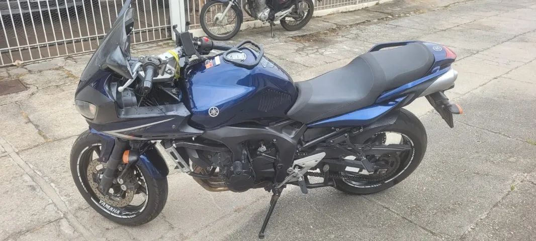 YAMAHA FAZER 600cc 2009 - 4 CILINDROS - EXCELENTE ESTADO! - Foto 4