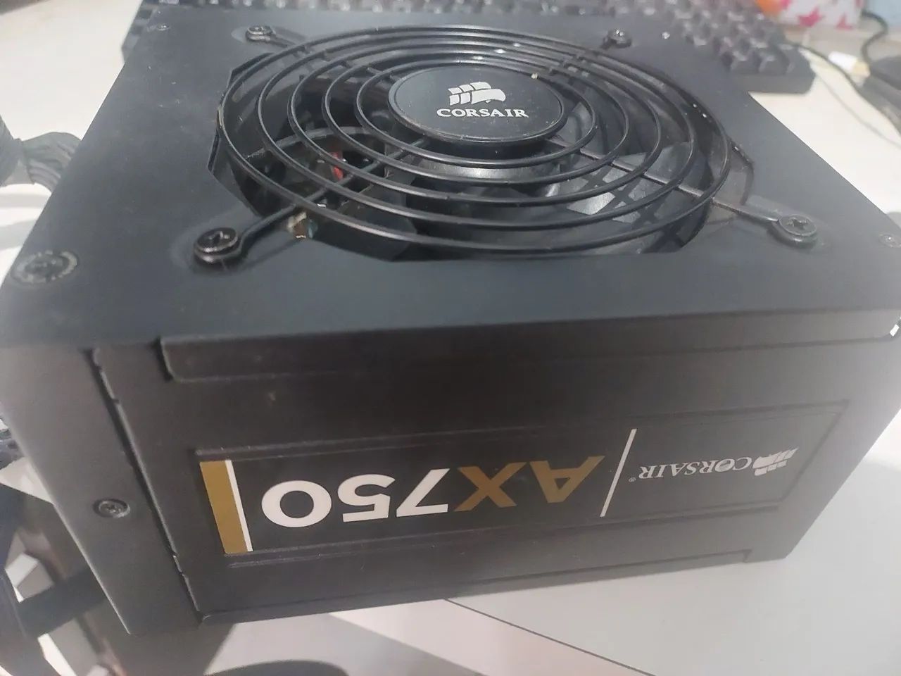 Fonte Corsair AX750 e Placa mãe h110m 