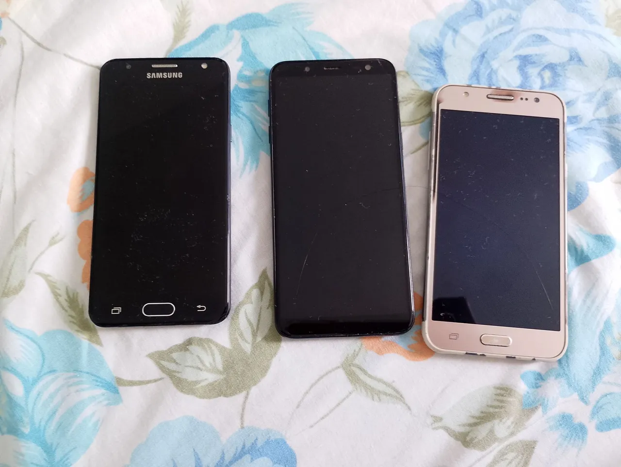 3 Celulares para vender peças