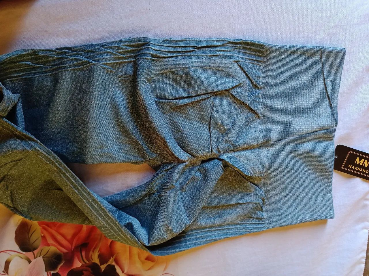 Estou vendendo esse kit de academia são dois conjuntos e um legging novo - Foto 5