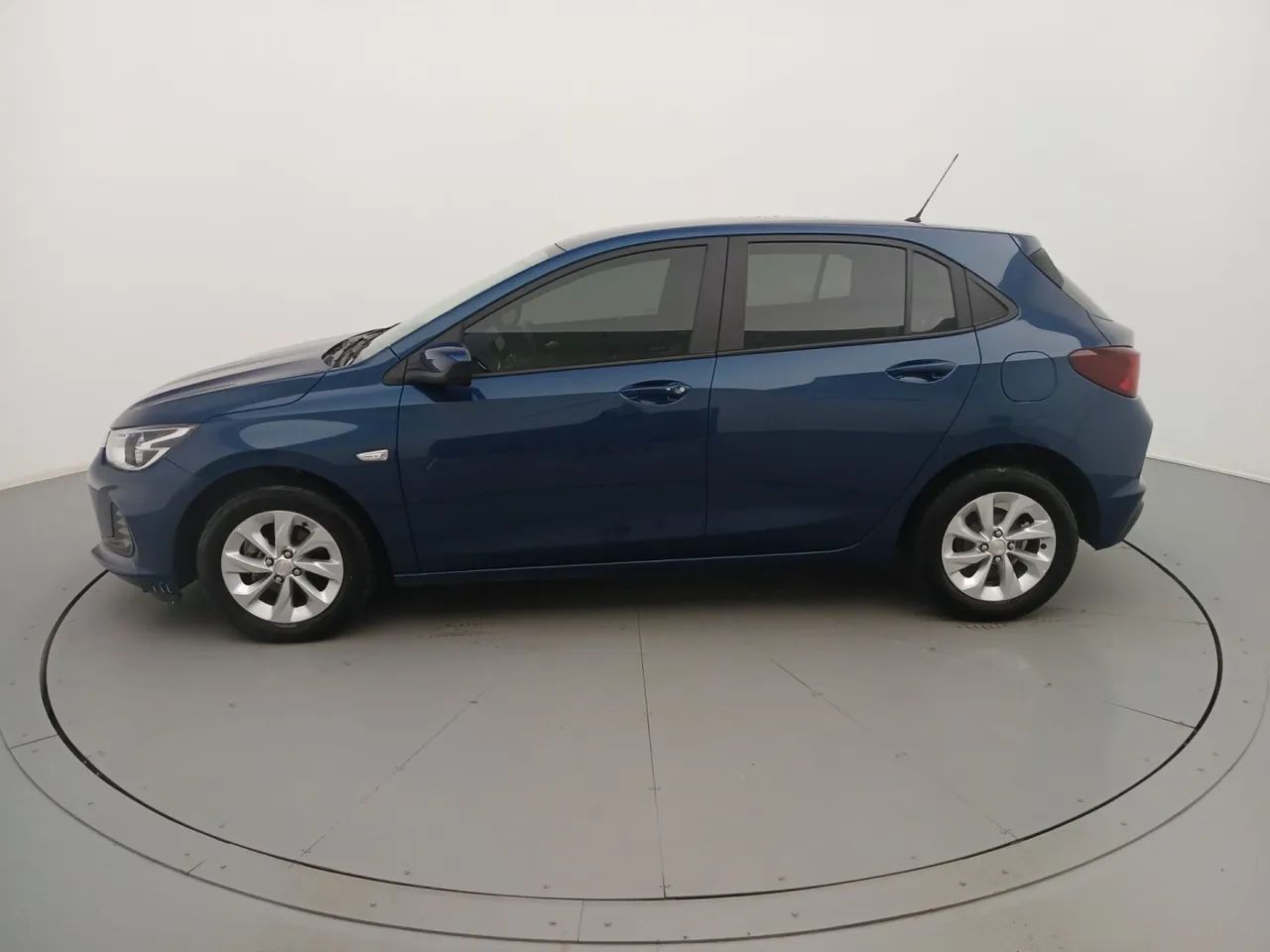 Chevrolet Onix 2023 1.0 flex manual - Foto 2