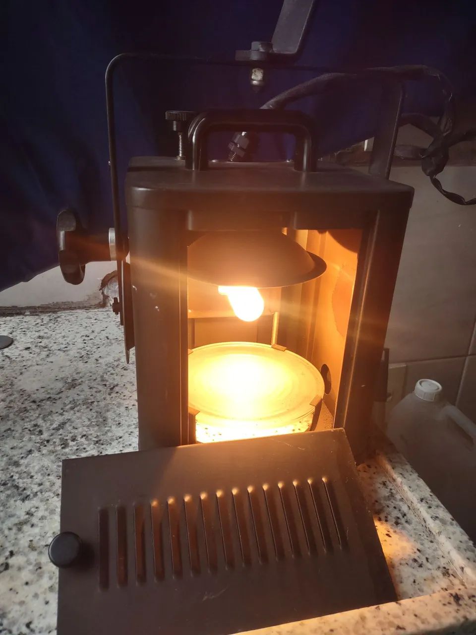 Projetor de Filme Antigo - Ideal para Colecionadores - Foto 6