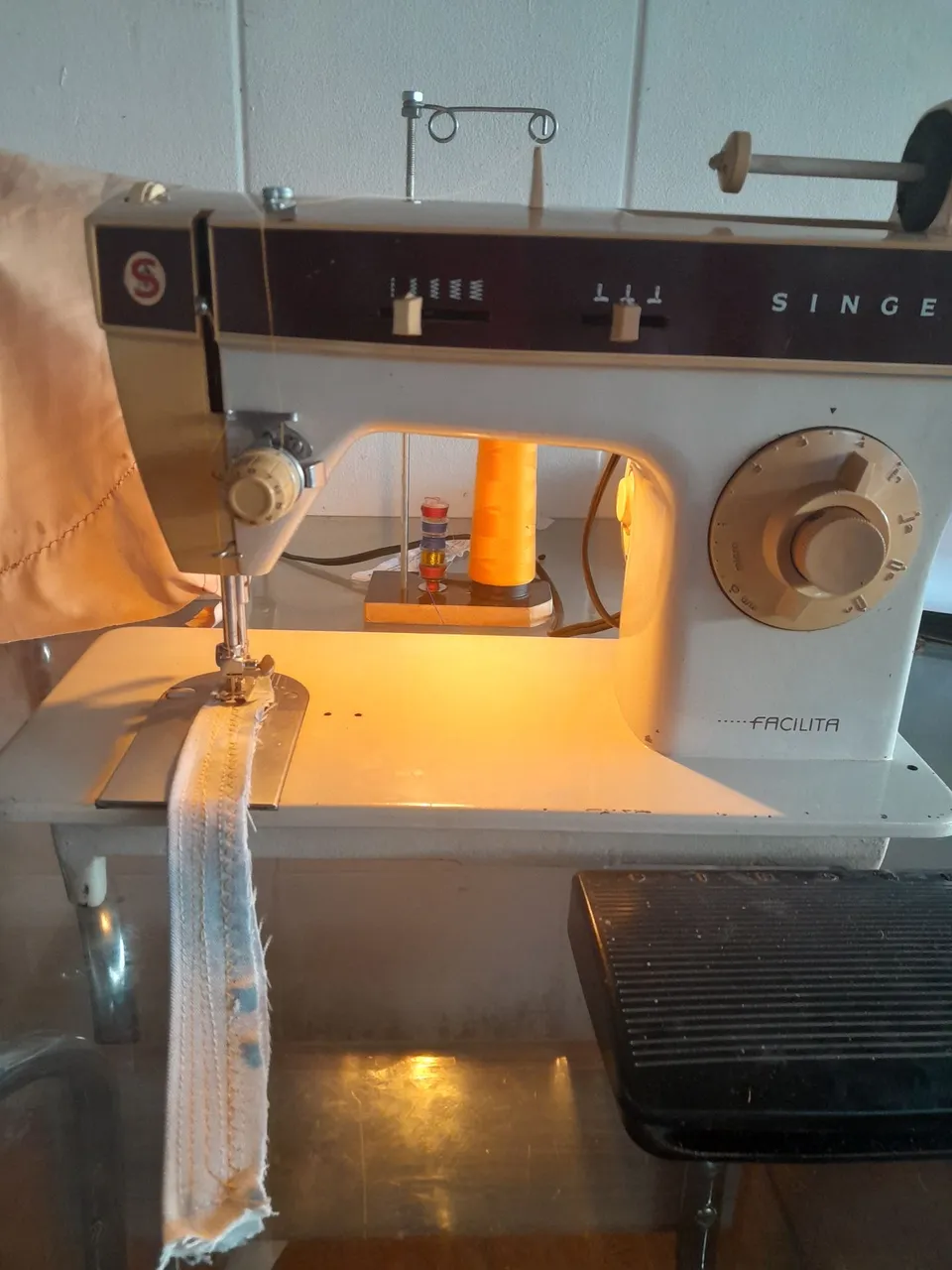 Máquina de Costura Singer Facilita
