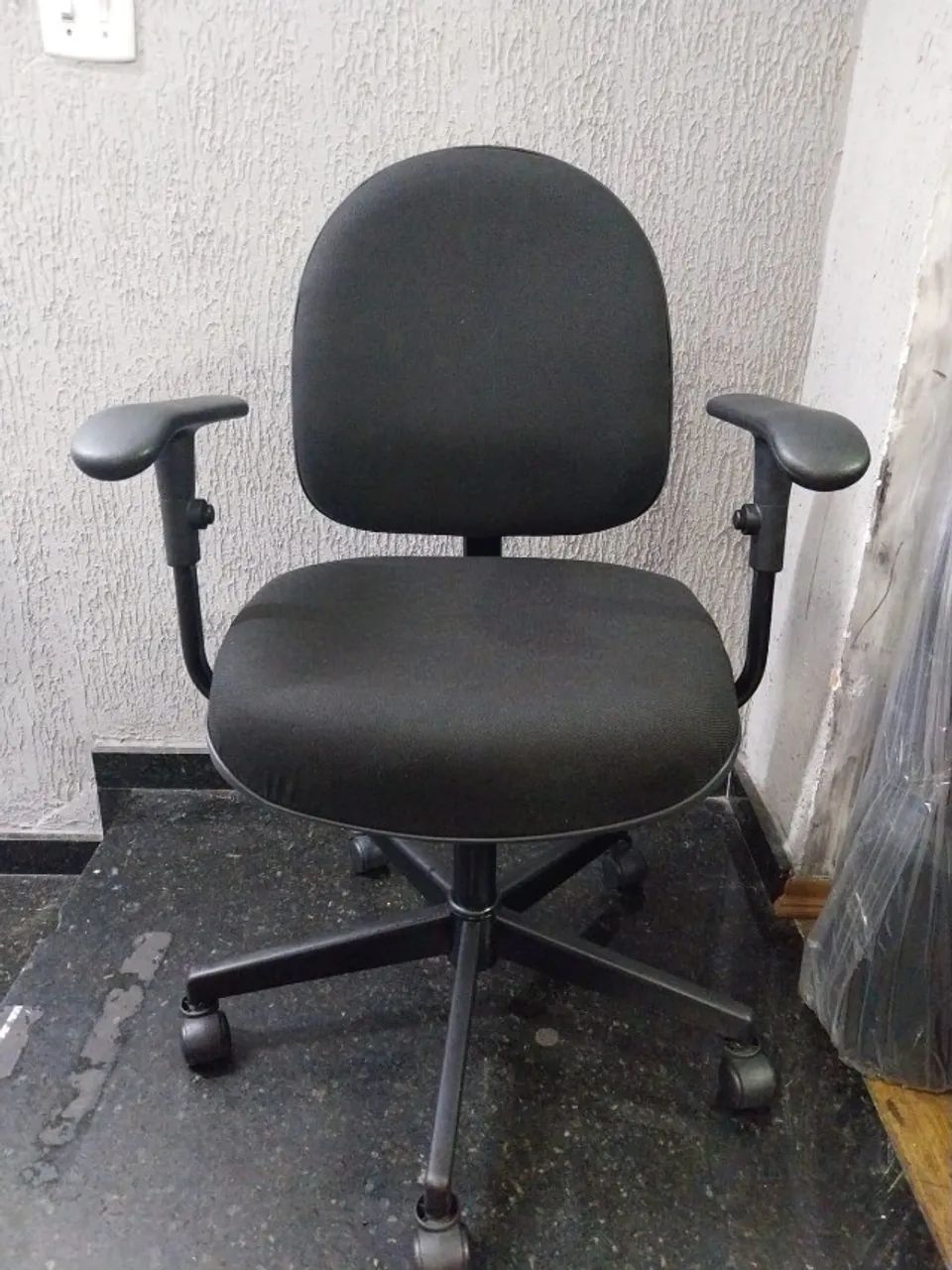 Cadeiras de Escritório Giroflex modelo Polytrop