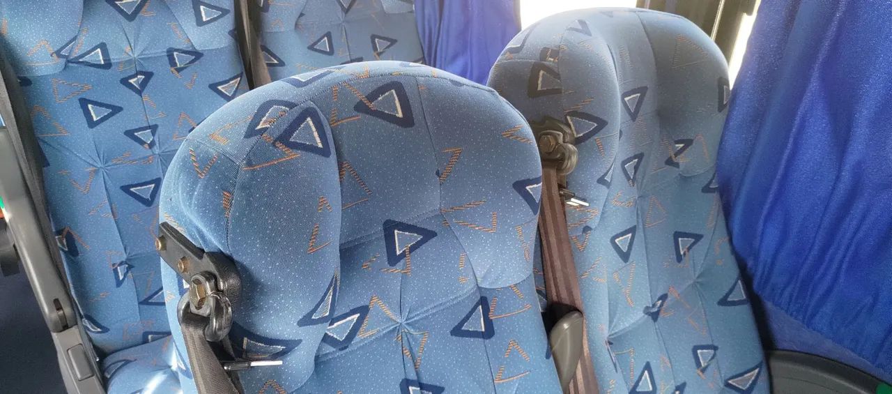 Micro ônibus Neobus Executivo 28 lugares  - Foto 5