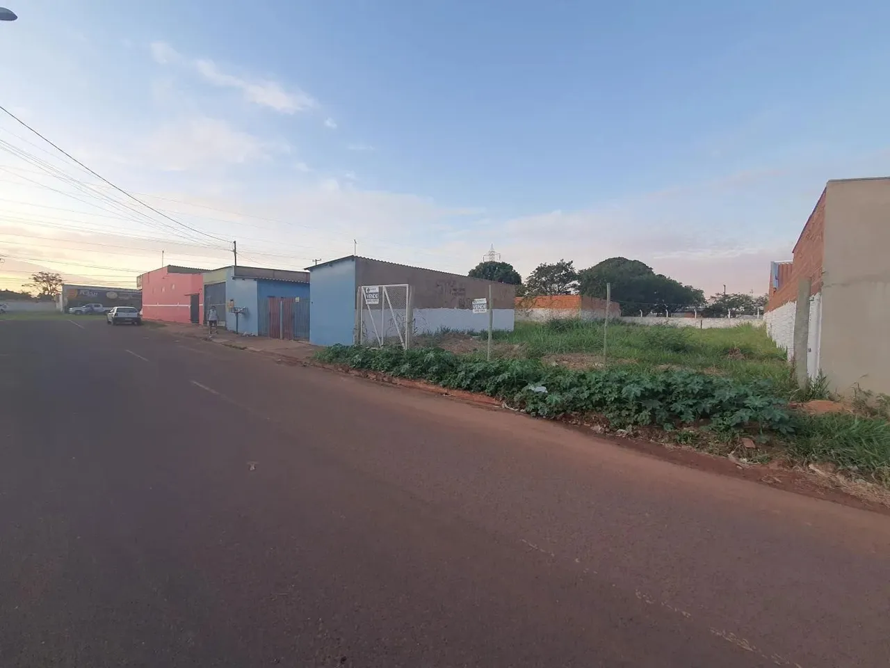 OPORTUNIDADE - Lote Terreno = 436 m2 sub esquina com Av. Guaicurus (sub esquina)