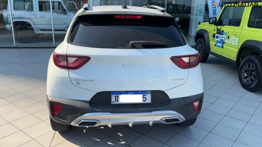 STONIC 2022((((HYBRID)))((((36000KM))))FALAR C/GILMAR *