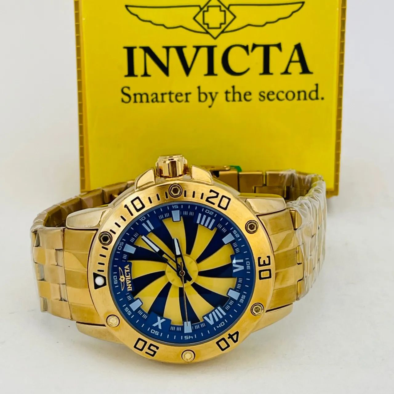 Relógio Masculino Invicta Speedway Quartz Dourado