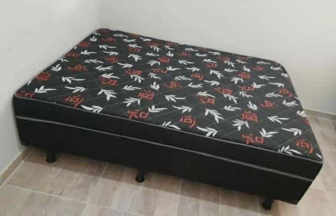 Cama box para doação 64330717380866120