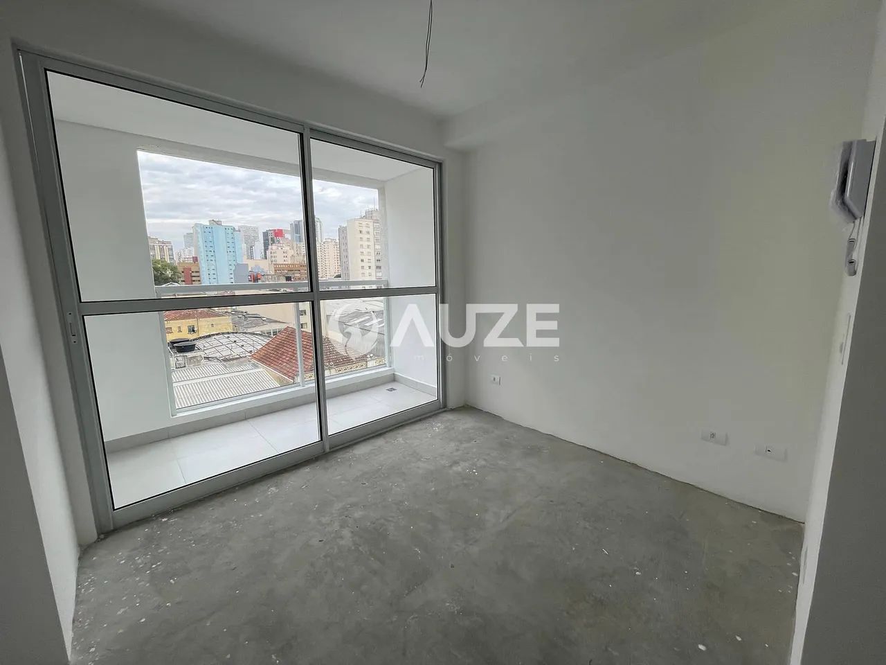 Perfeito para Estudantes e Investidores! Studio no Centro de Curitiba.