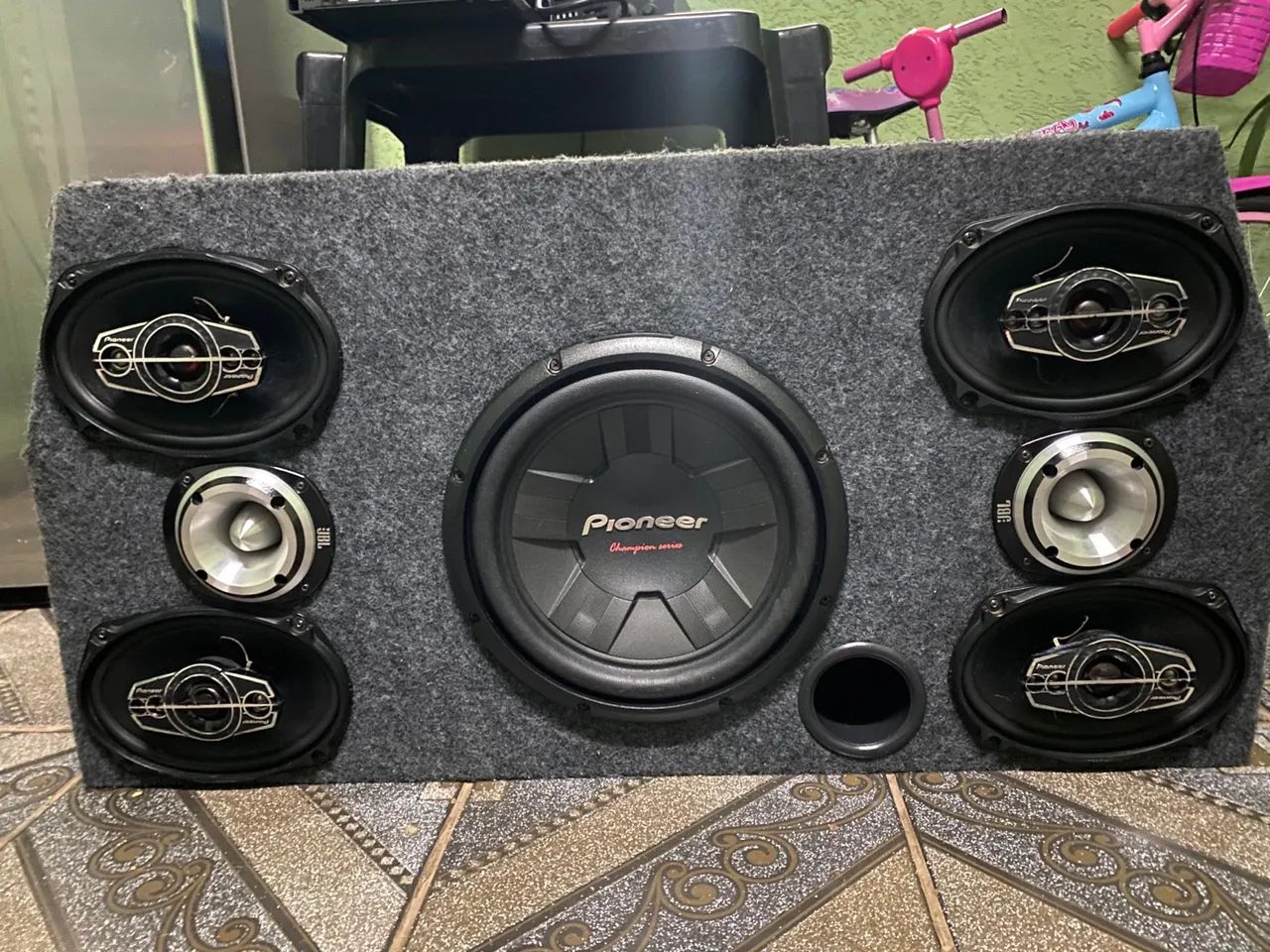 Caixa de Som Pioneer com Subwoofer