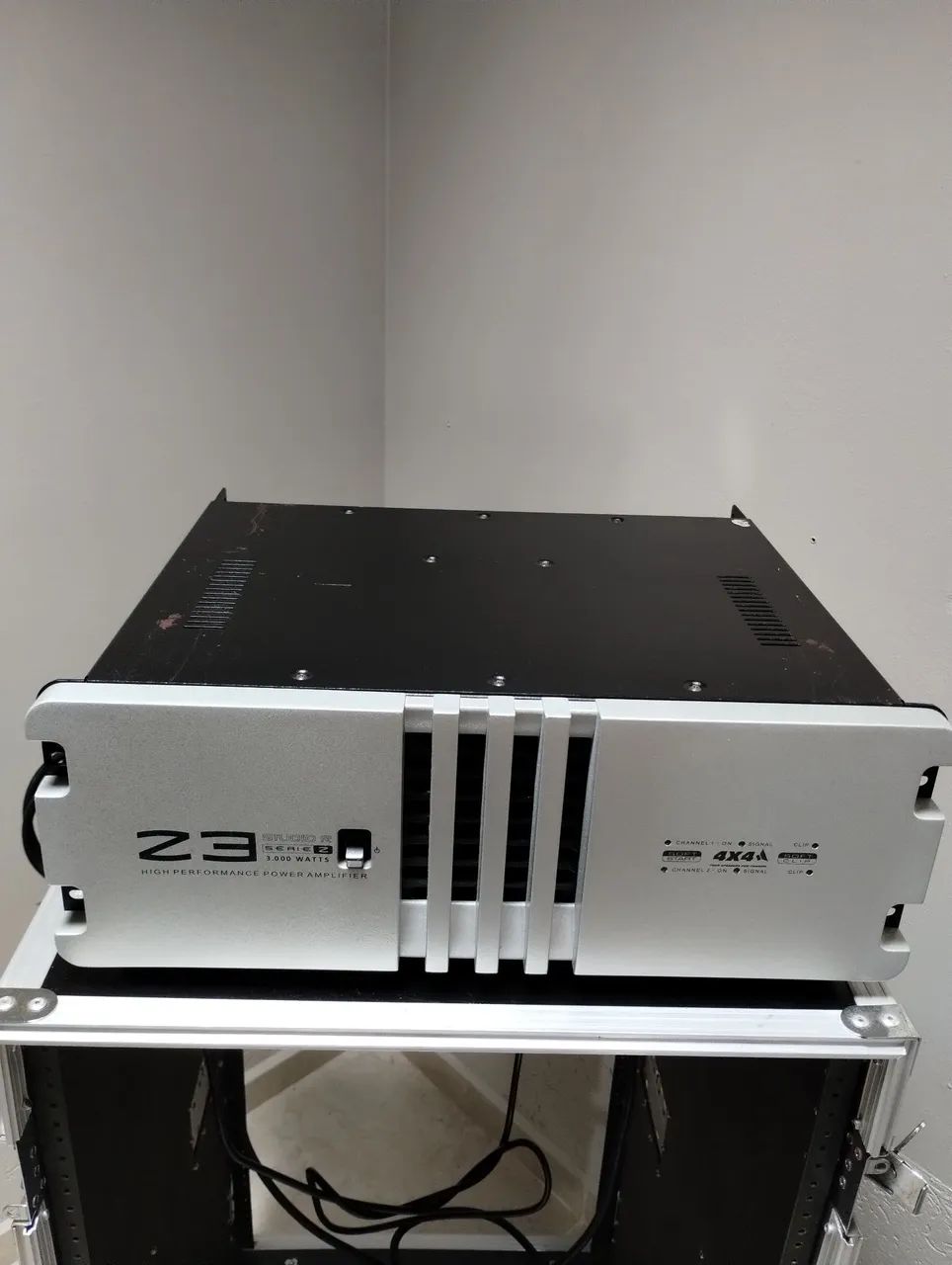 Amplificador Studio R z3 