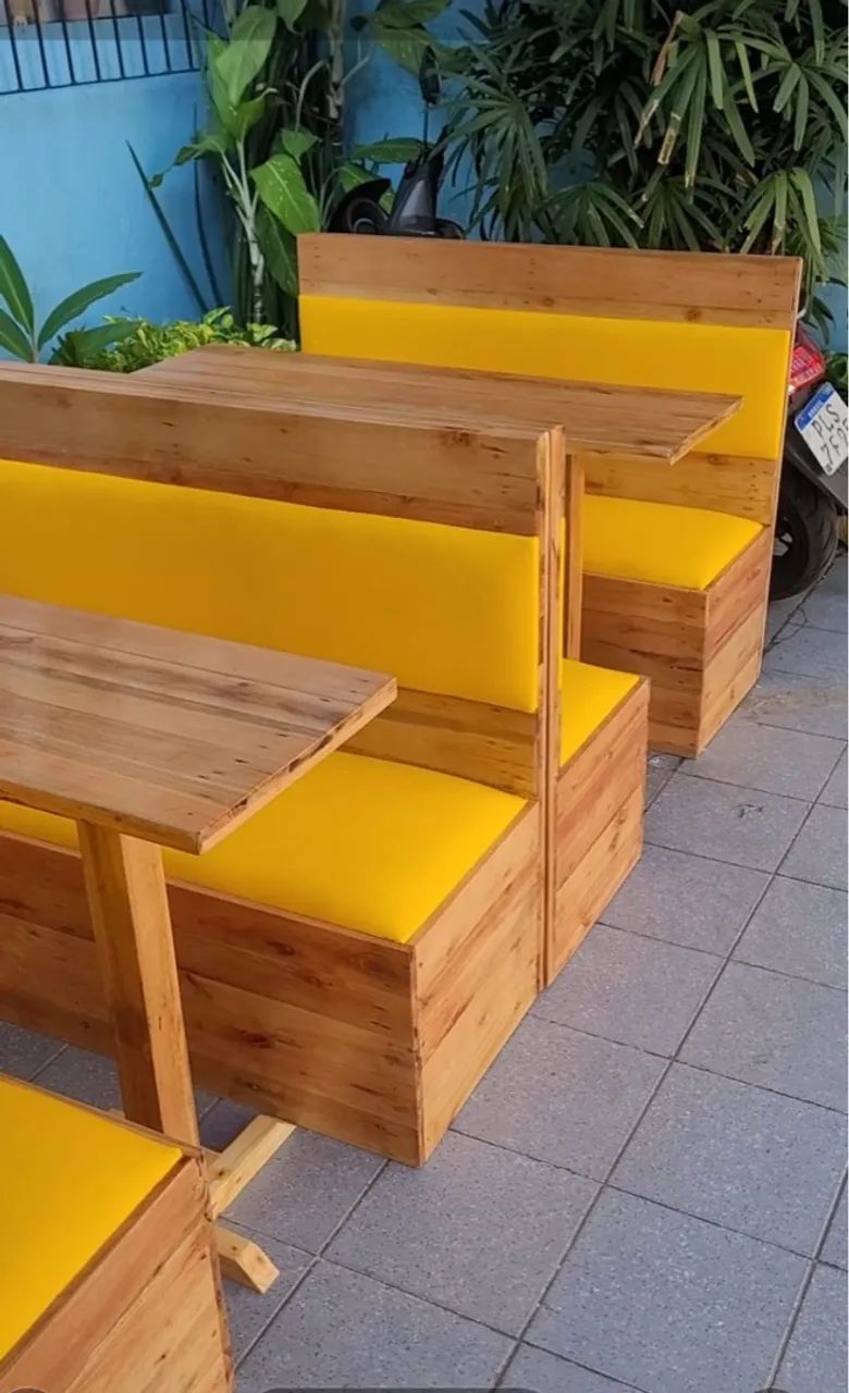 Conjunto de mesa e bancos para loja - Foto 2