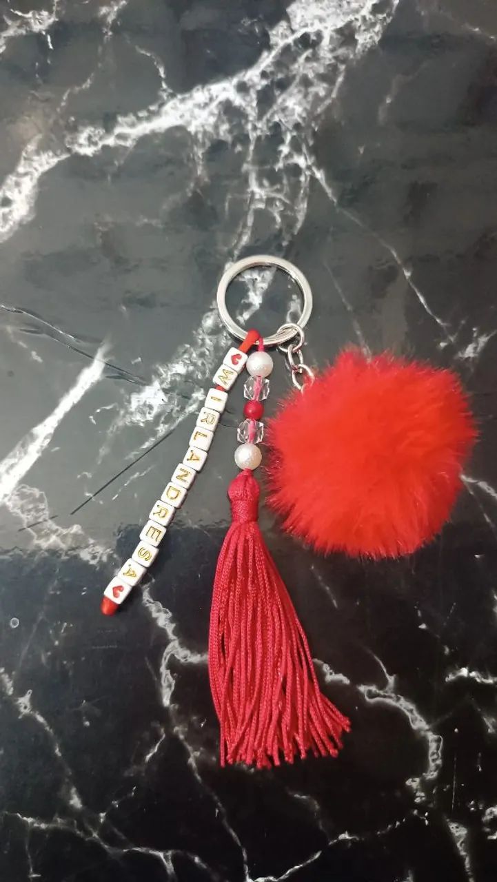 Chaveiros personalizados com nome. 