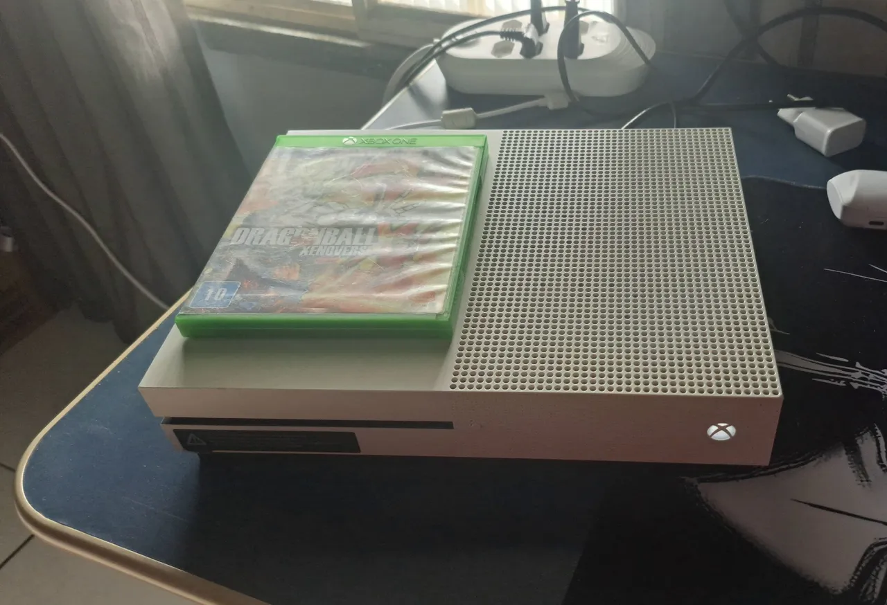 Xbox One S pra vender hoje