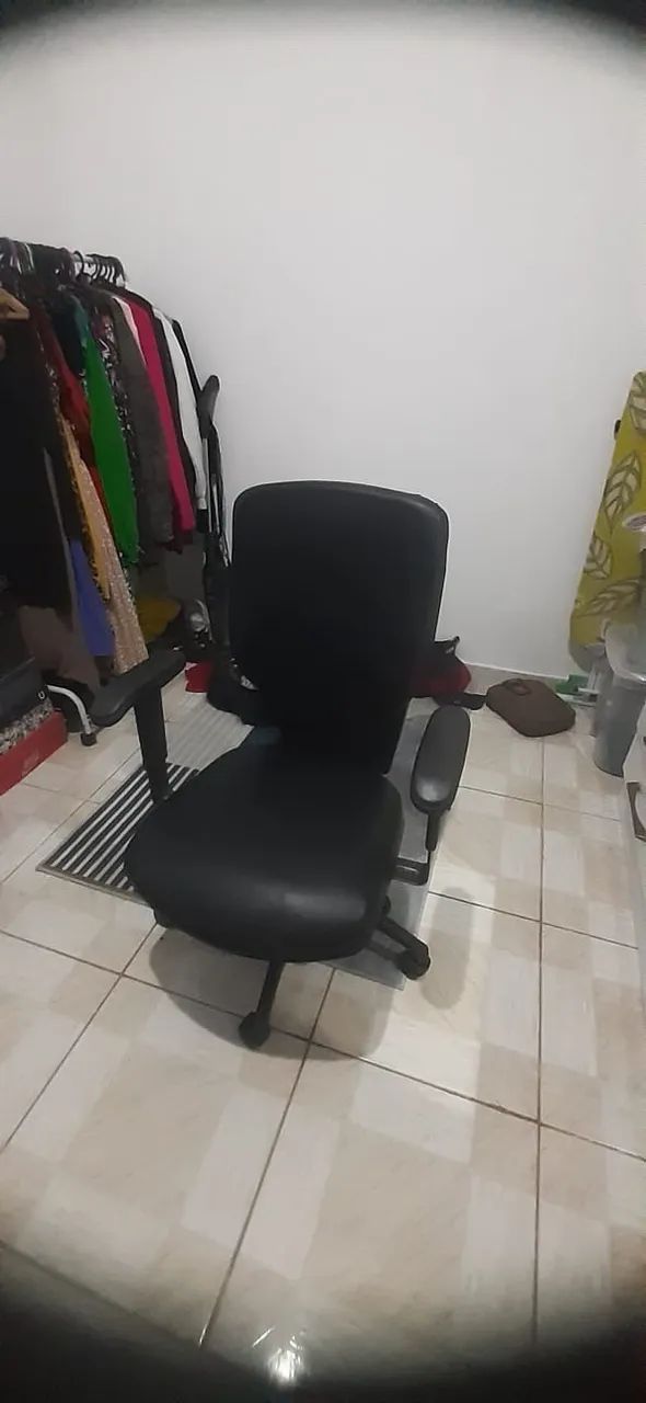 Cadeira de escritorio64311386524802122