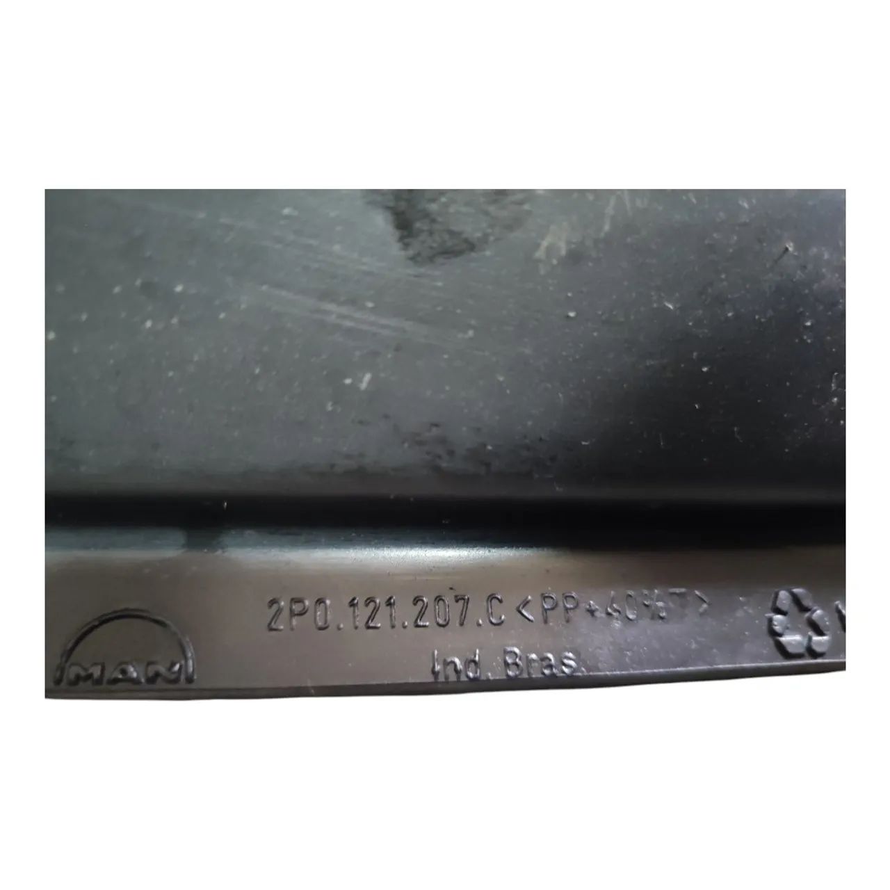 Defletor Saia Radiador Vw Delivery 5150 2018 Orig C/ Avarias - Foto 3