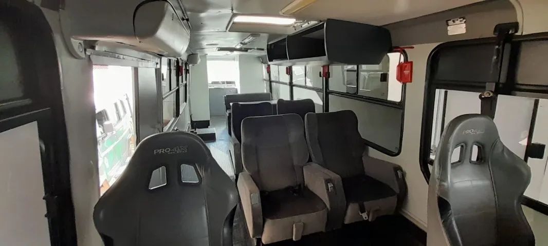 Motorhome Volkswagem 9-150 chassi longo 2008 - Motor Turbo - Foto 4