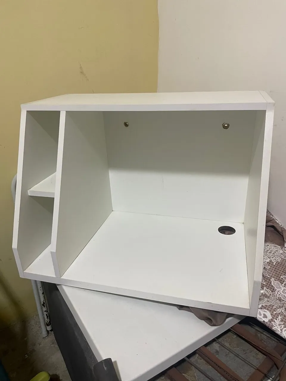 Móvel para microondas em MDF super conservado 