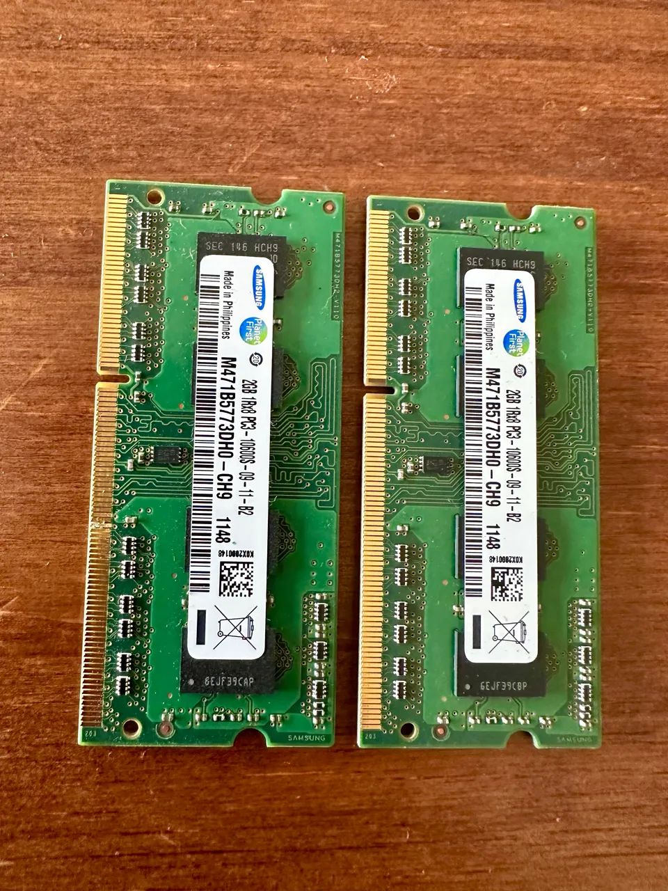 2x Memórias RAM Samsuns 2Gb cada x2= 4Gb DDR3, 1.600MHz