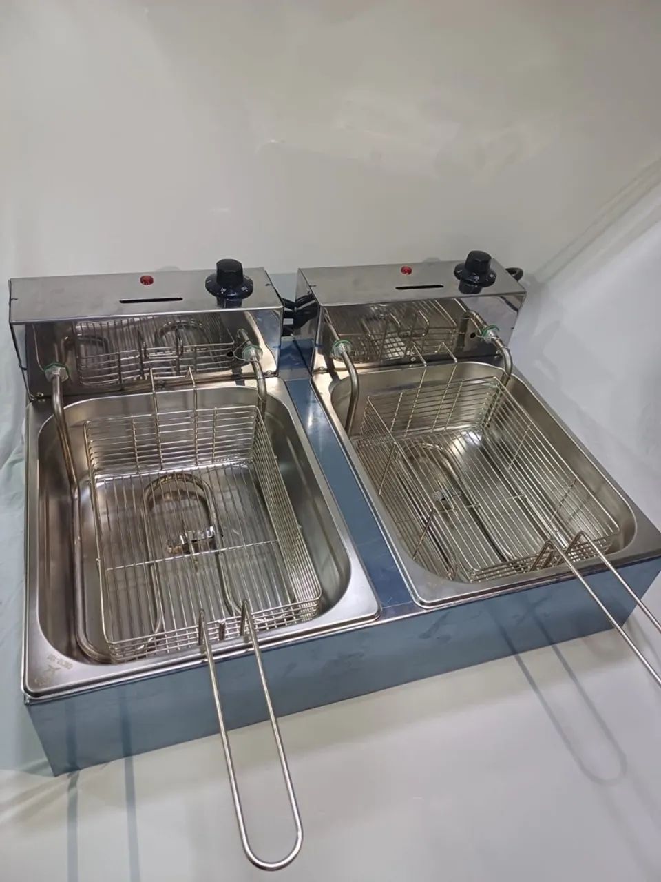 Fritadeira industrial 2 Cubas - DUPLA INOX ELÉTRICA 