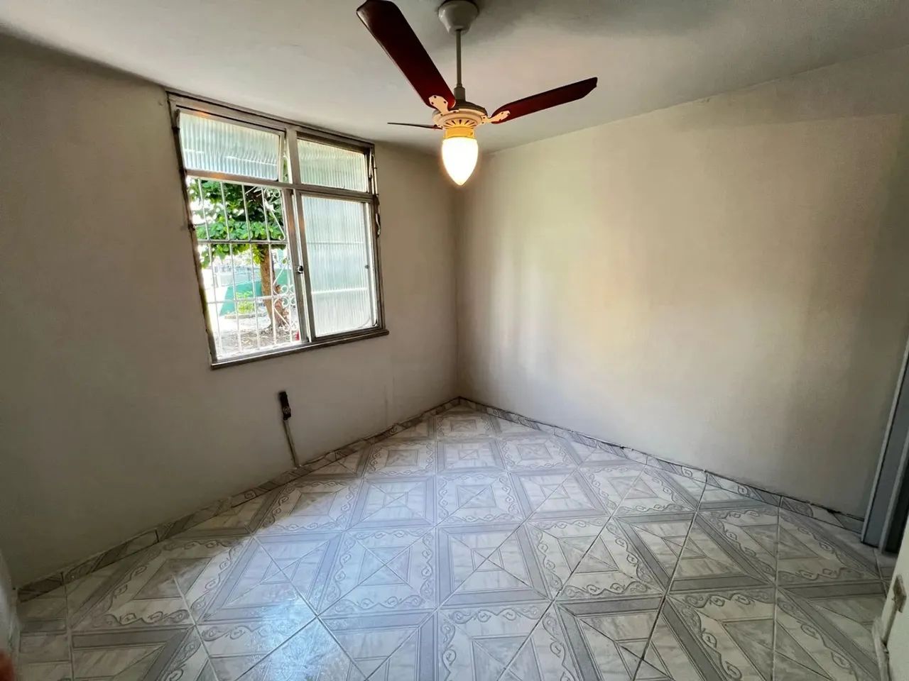 Localizado no bairro Engenho da Rainha, no Rio de Janeiro, este apartamento de 1 dormitóri