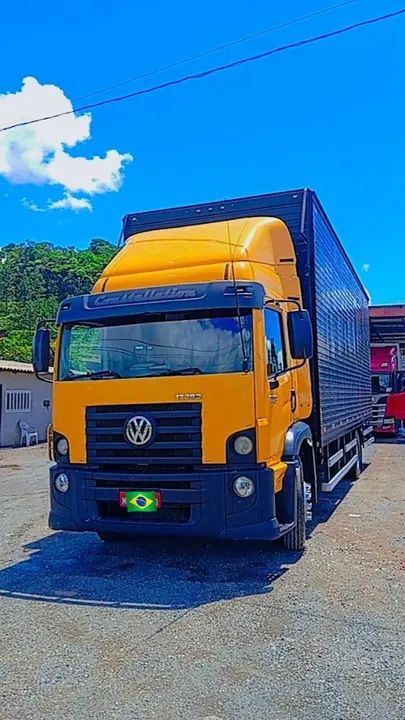 Caminhão  Coatela VW 17.280  2014  Motor com 20mil km vendo ou troco por mais novo