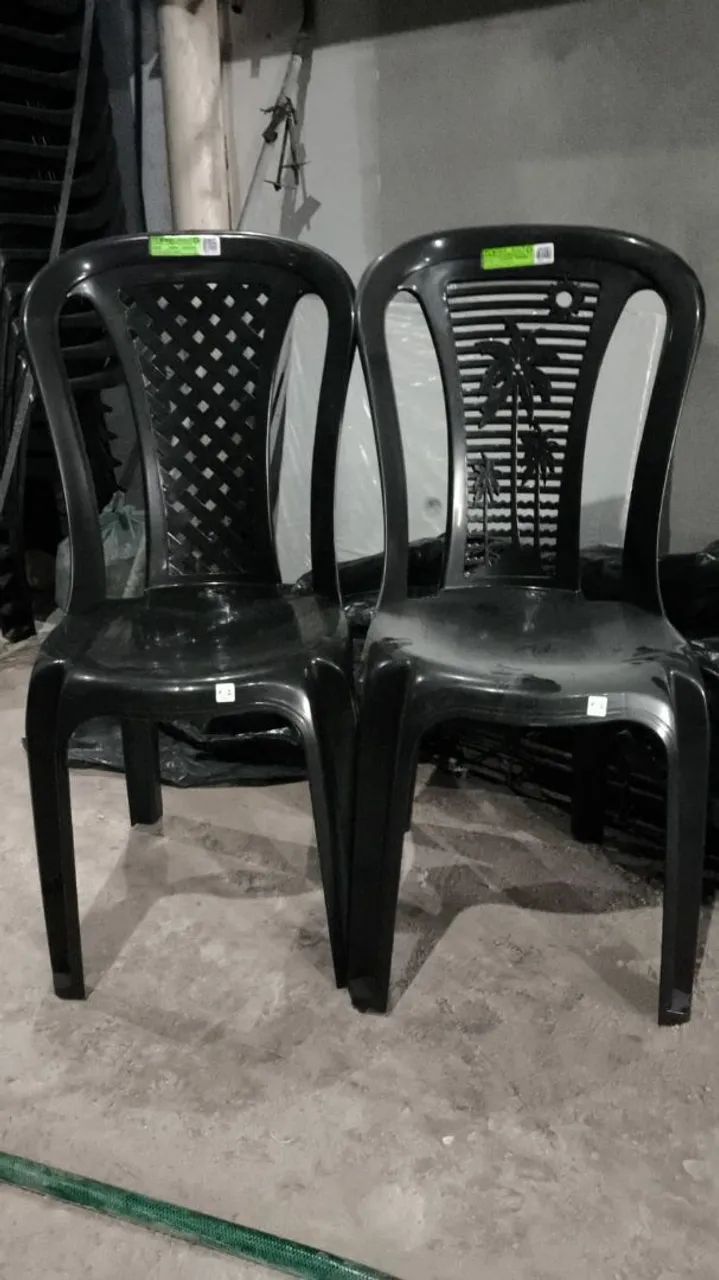 Cadeiras Plásticas Reforçadas para Comércio
