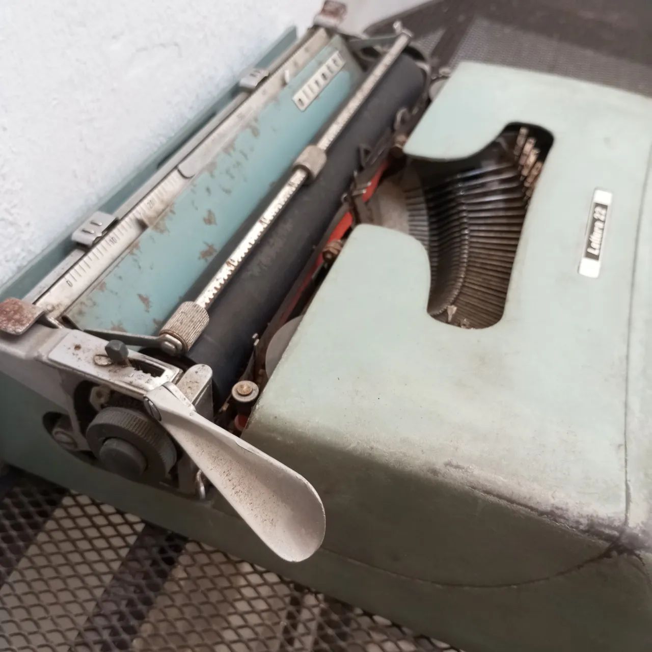 Máquina Escrever Olivetti Lettera 22 - Foto 5