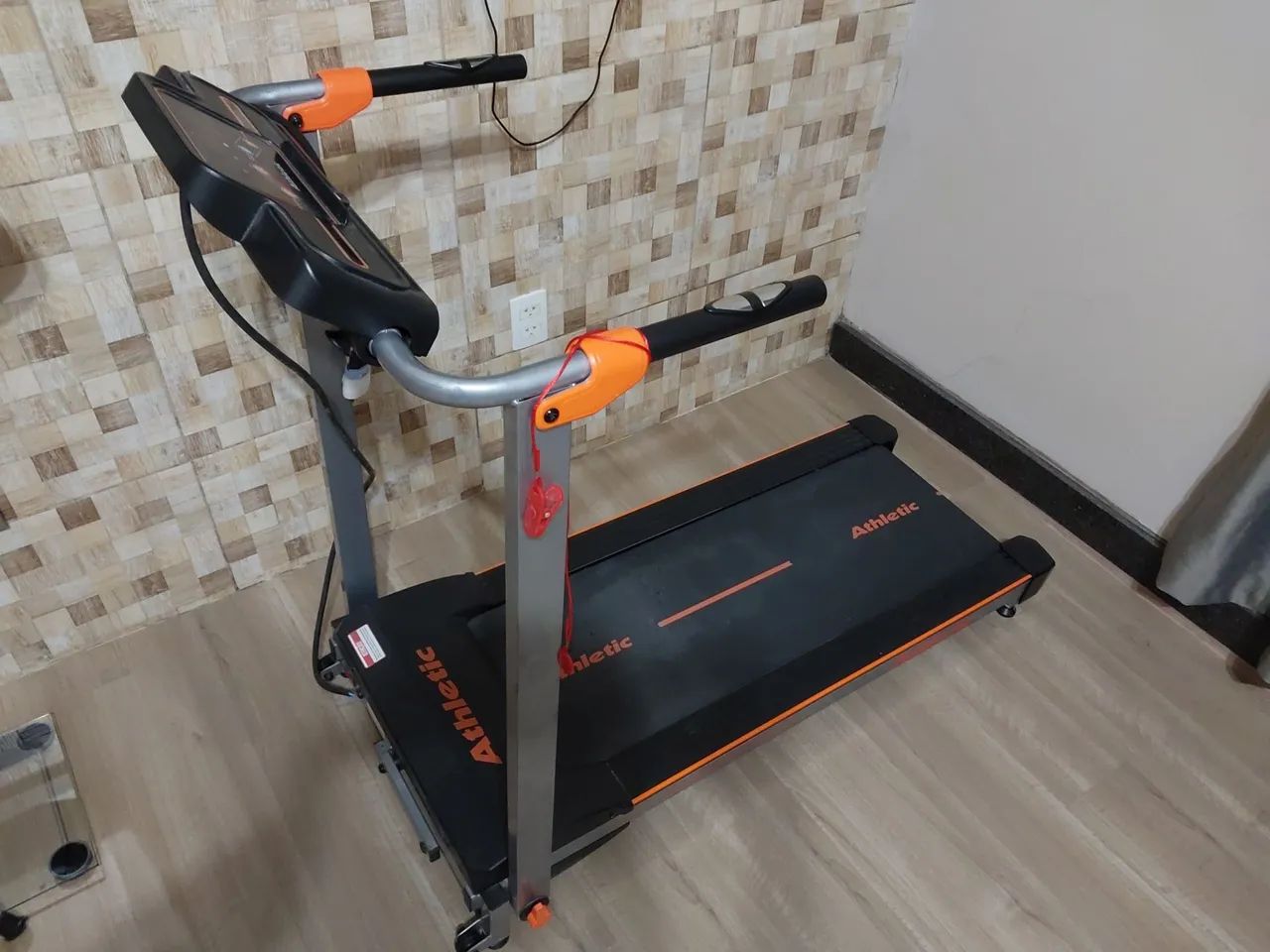 Esteira em Ótimo Estado Conservação 64293892901249124