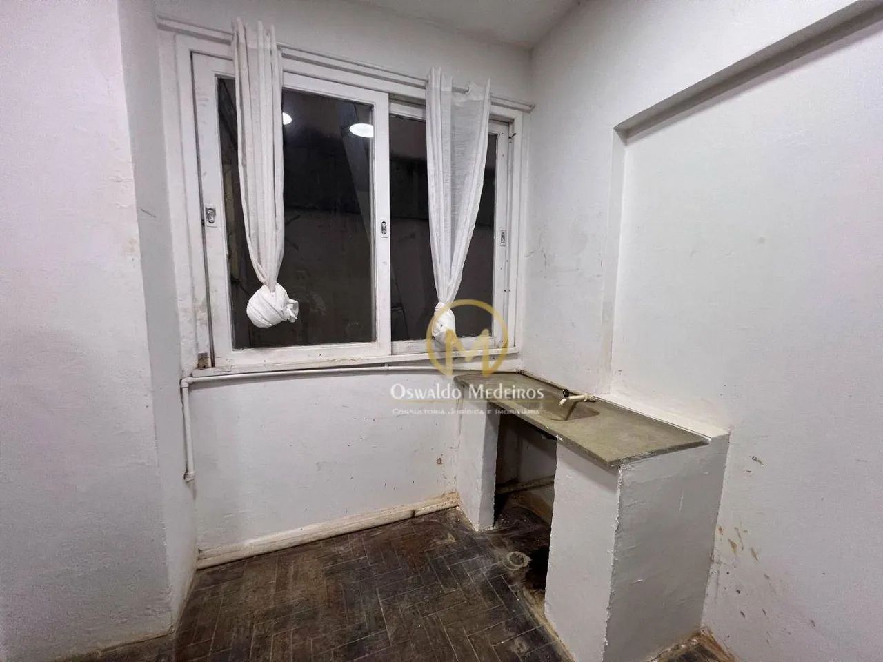 Sala comercial em local privilegiado no centro da cidade - Foto 4