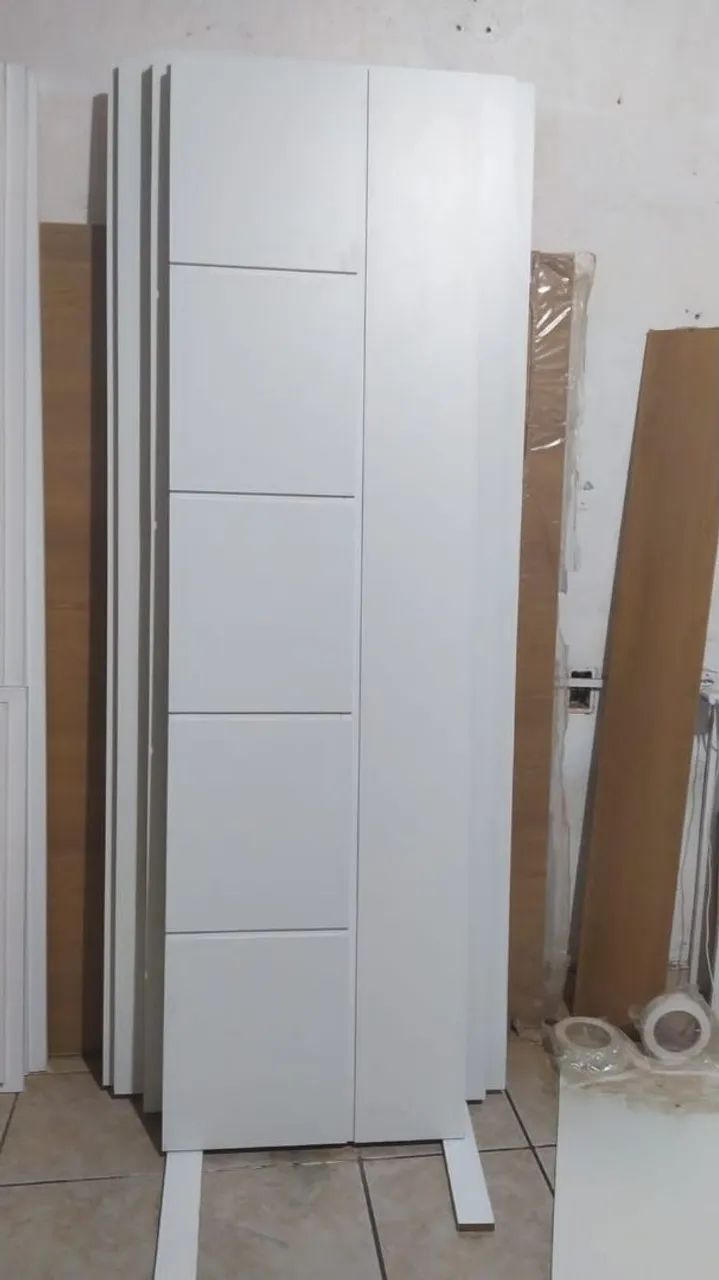 Portas brancas modernas para interiores