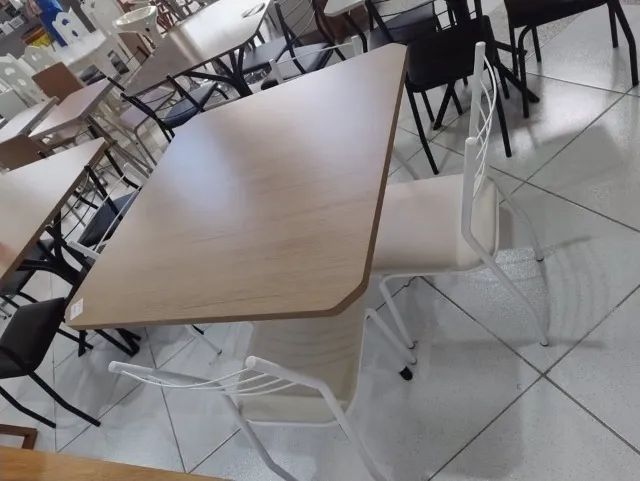 Mesa com 4 Cadeiras Nova - Foto 2