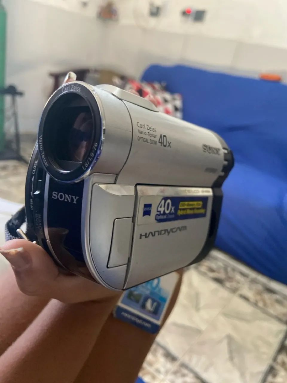 Filmadora Sony Handycam com Zoom Óptico 40x