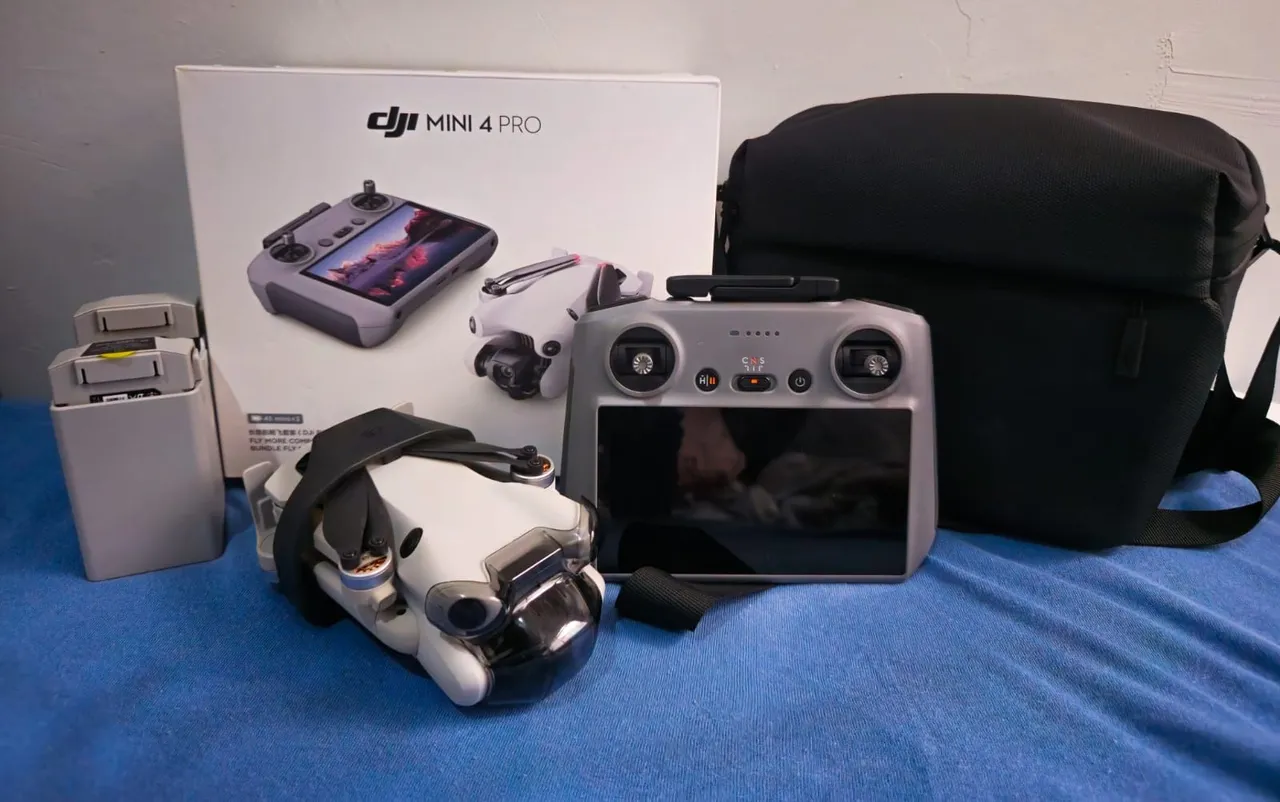 Drone DJI Mini 4 Pro fly more combo plus