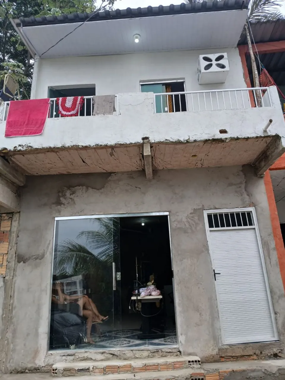 Vendo casa com ponto na colônia Antônio Aleixo próximo ao Rio